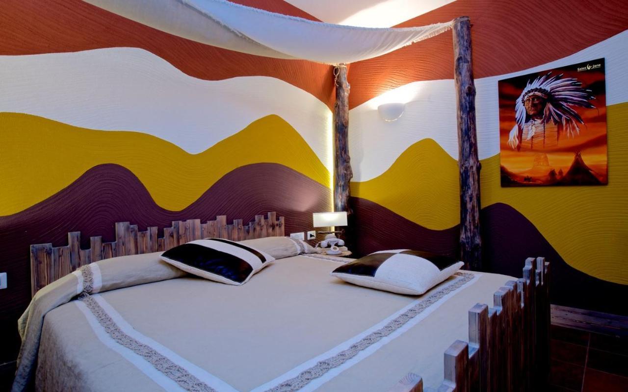 Design Suite Tirano Eksteriør bilde